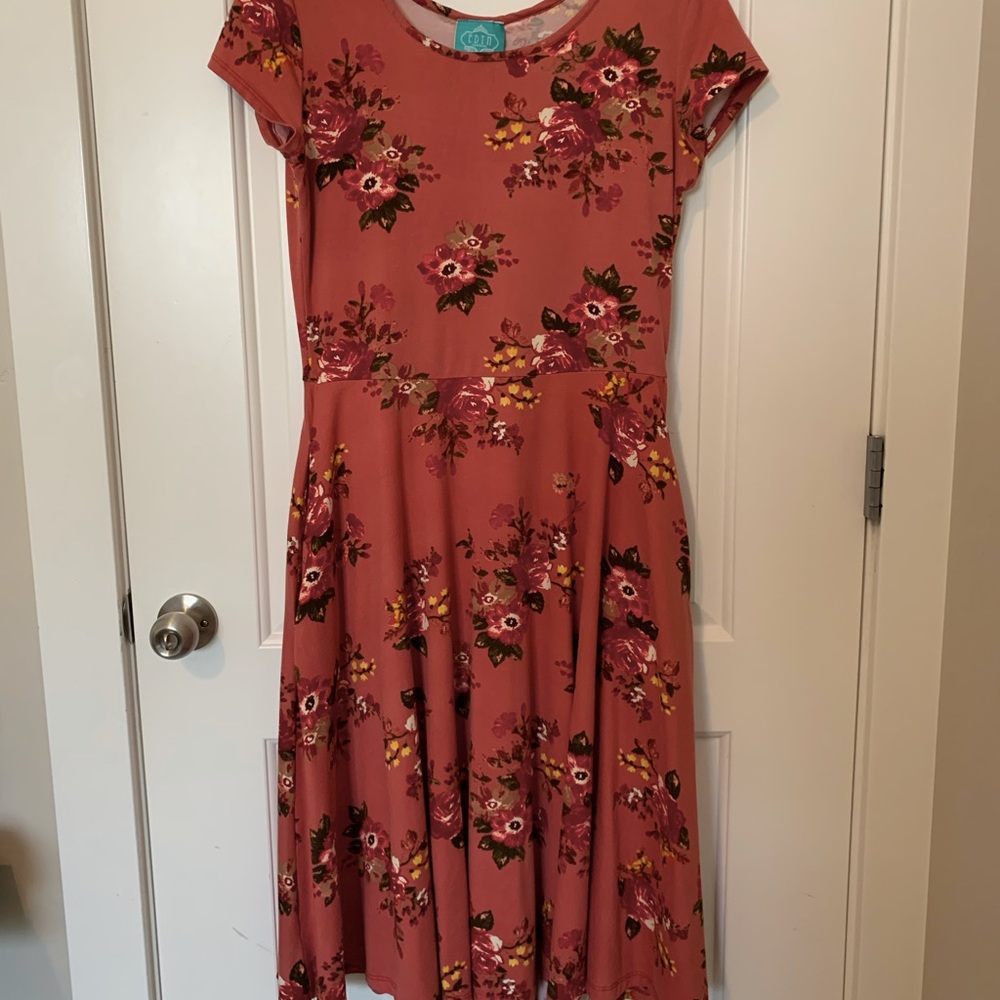 Pink floral midi dress with pockets